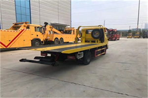 老山非事故拖车